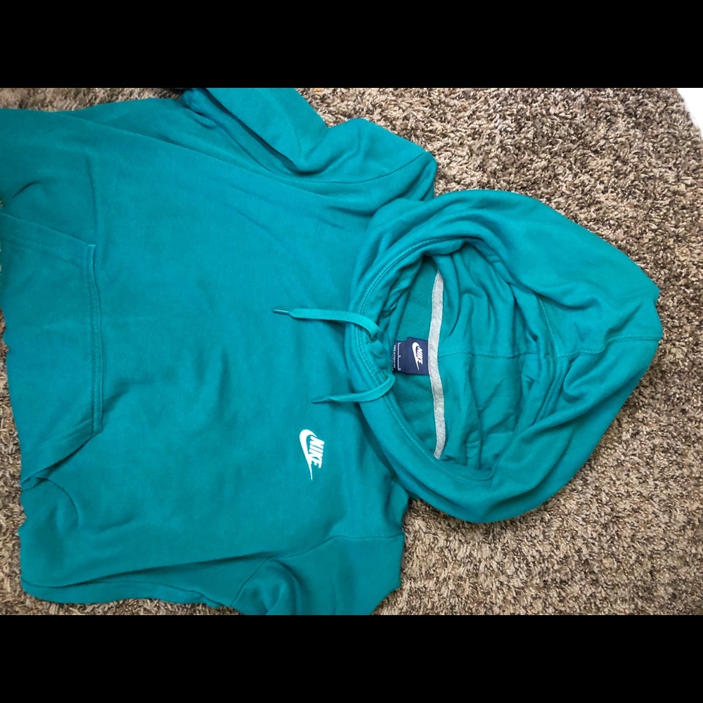 Nike women’s hoodie